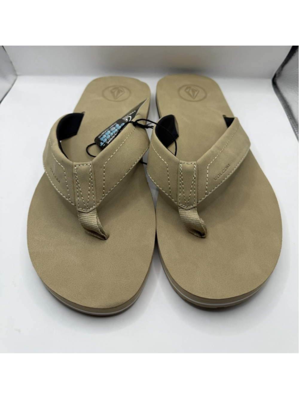 New VOLCOM Vocation 2 Tan Sandals Flip Flops Men's Size 12